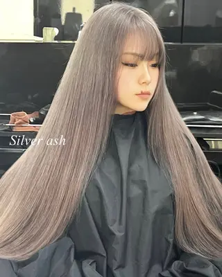 ロング シールエクステ特化 ハイトーン、NANAのヘアスタイル