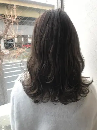 セミロング カラー 柴田 祐輔のヘアスタイル