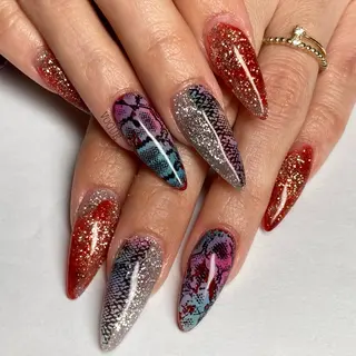 ネイル VOGUE ×SWANのネイルデザイン