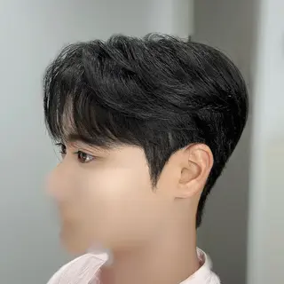 パーマ メンズ me by SALOWIN所属・梅田/メンズ専門/ 韓国風/ダウンパーマのヘアスタイル