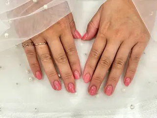 ネイル Luna 烏丸店所属・竹田 美羽のネイルデザイン