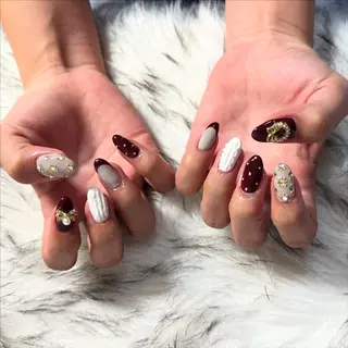 セミロング mao .のネイルデザイン