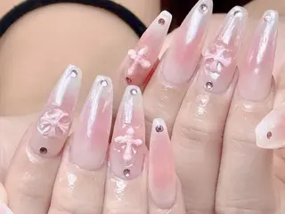 ネイル Shis_🦄shi 韓国風キラキラネイルのネイルデザイン