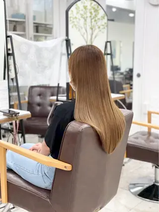 ロング 外崎 美柚のヘアスタイル