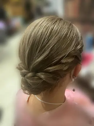 ミディアム ヘアアレンジ hanaCoco水戸店所属・hanaCoco ハナココのヘアスタイル