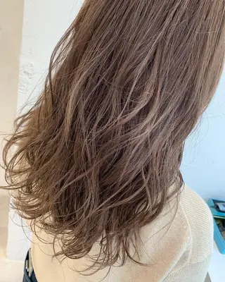 ロング カラー パーマ 韓国ヘア🇰🇷/ レイヤーカット✂︎のヘアスタイル