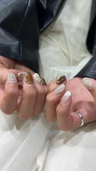 ネイル 暖色ｶﾗｰ/ﾚｲﾔｰ ｶｯﾄ/Yunaのヘアスタイル