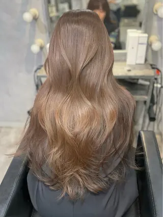 ロング GiseL梅田所属・透明感カラー🇰🇷 レイヤー✨桑原　研太のヘアスタイル