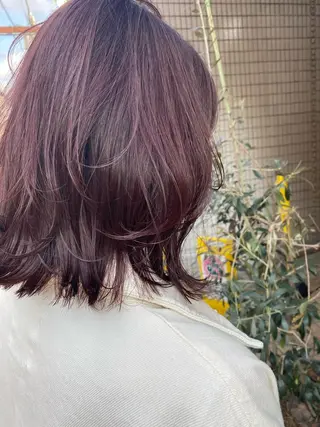 ミディアム カラー 宮内 真乃のヘアスタイル