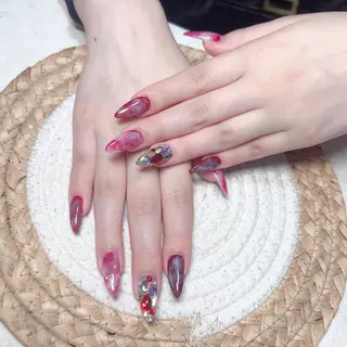 ネイル Maggie Nail🦩のネイルデザイン