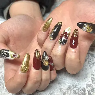 ネイル 極楽 鳥花のネイルデザイン