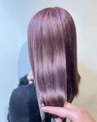 カラー 西原 愛紗のヘアスタイル