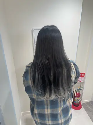 ロング カラー NaVIユウジ ブリーチカラーのヘアスタイル