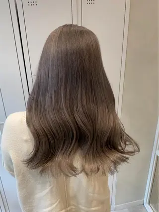 ロング カラー THESALONS所属・🤍ブリーチカラー /寄田龍樹🤍のヘアスタイル