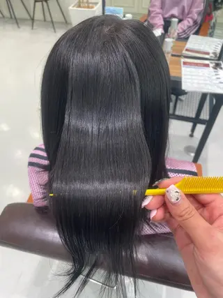 ミディアム カラー 新田 杏梨のマツエク・マツパデザイン