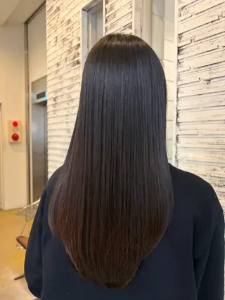 ロング 酸性ストレート/ 髪質改善/イソヤトモのヘアスタイル