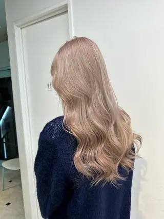 ロング カラー ヘアアレンジ 韓国レイヤー&ピンク 艶髪🩶maikoのヘアスタイル