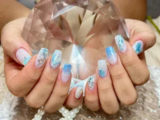 ネイル Mona【パラジェル ・長さ出し専門店】のネイルデザイン