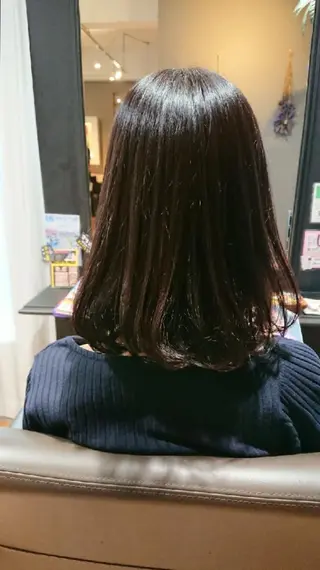 ミディアム 三好 麻美のヘアスタイル