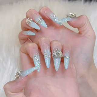 ロング Anh 高田馬場のネイルデザイン