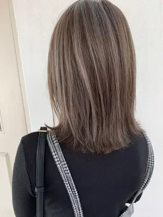 ミディアム カラー 中山 響希のヘアスタイル