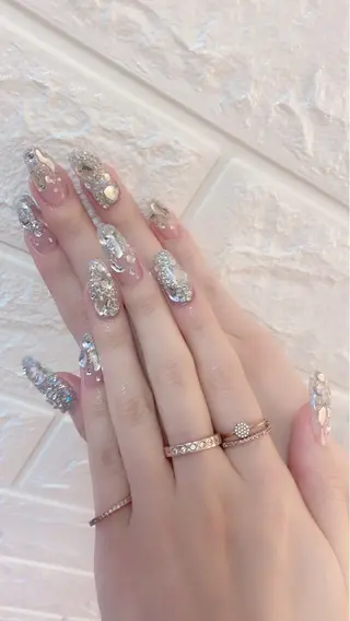 ミディアム Hanaai Salon新宿店のネイルデザイン