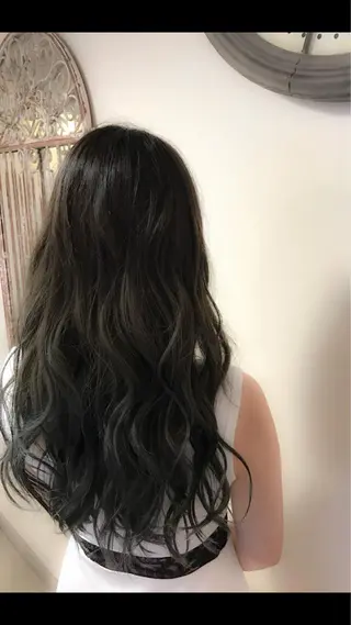 ロング カラー 【天満1艶髪】潤艶/ 髪質改善🌹釣本竜哉のヘアスタイル