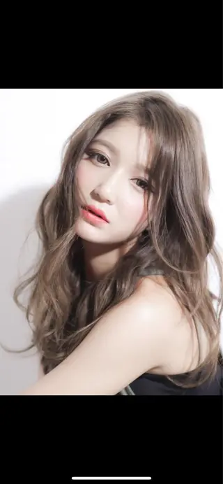 ミディアム ヘアリゾートA i 秋葉原店のヘアスタイル