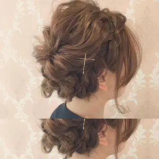 ヘアアレンジ graxi'    グラシー所属・ブリーチ/ハイトーン SERINAのヘアスタイル