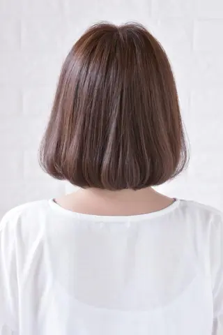 ショート カラー KIZU 髪質改善 怪談を語る美容師のヘアスタイル