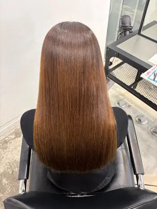 セミロング カラー ハイトーン×デザイン 🪽🫧HIKARIのヘアスタイル