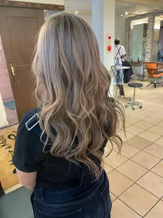 ロング 髪質改善 SHEER. 大阪梅田所属・髪質改善/ 梅田中崎町/宮里のヘアスタイル