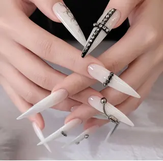 ネイル Lina nail所属・Lunaa 池袋のネイルデザイン