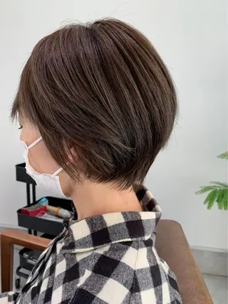 ショート 明石 歩樹のヘアスタイル