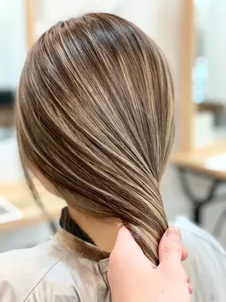 ロング カラー ヘアアレンジ ネイル マツエク・マツパ ブリーチ特化 / share 元太のヘアスタイル