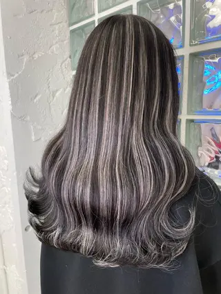 セミロング 家田 竜のヘアスタイル