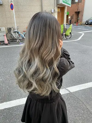 ロング トップスタイリスト 小澤純一のヘアスタイル