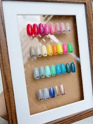 ネイル 會田 瑠衣のネイルデザイン