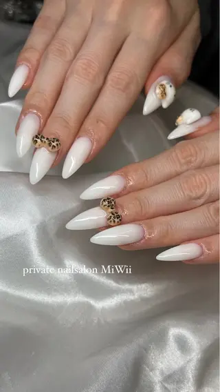 ネイル 𝐧𝐚𝐢𝐥 𝐌𝐢𝐖𝐢𝐢のネイルデザイン