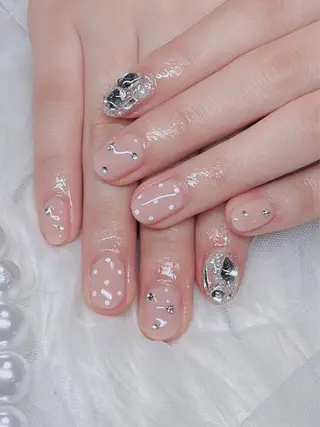 ネイル Momo🍑 【パラジェル取扱店】のネイルデザイン