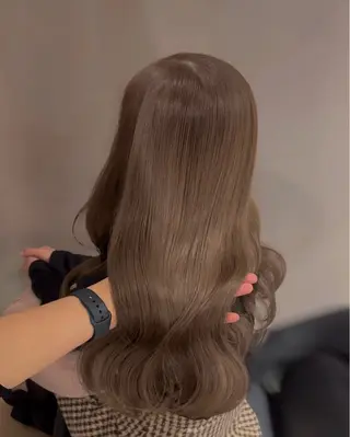 セミロング カラー パーマ ブリーチなし/ ベージュ/akiraのヘアスタイル