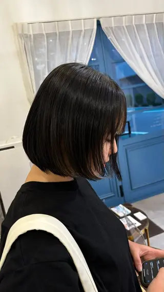 ミディアム ﾔﾏｼﾀ ﾘﾘのヘアスタイル