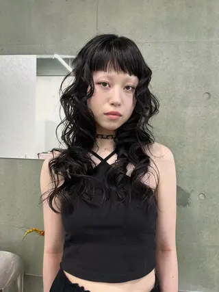 ロング 田中 里奈のヘアスタイル