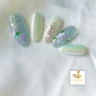 ネイル 完全予約制個室サロン Abundancesのネイルデザイン