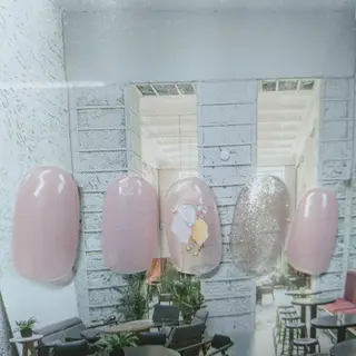 ネイル 爪工房ぱるっこ所属・川岡 香を里のネイルデザイン