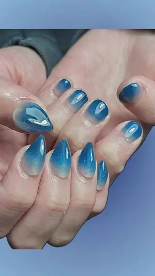 ネイル NICOnail八王子店所属・NICOnail🦭 Mikuのネイルデザイン