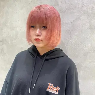 ショート カラー SHICENEケイ レイヤーカット🦋のヘアスタイル