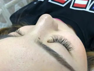 マツエク・マツパ 透明感カラー💖 Stylist佐藤澪のマツエク・マツパデザイン