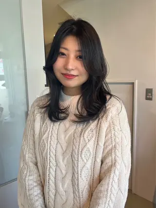 セミロング カラー shiho/レイヤー /透明感カラーのヘアスタイル