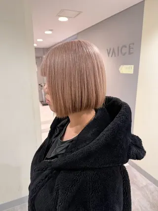 ミディアム カラー ハイトーンレイヤー 顔まわりSOTAのヘアスタイル